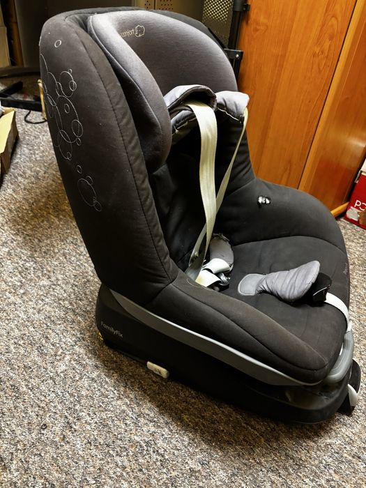 Foltelik Maxi Cosi + baza isofix FamilyFix