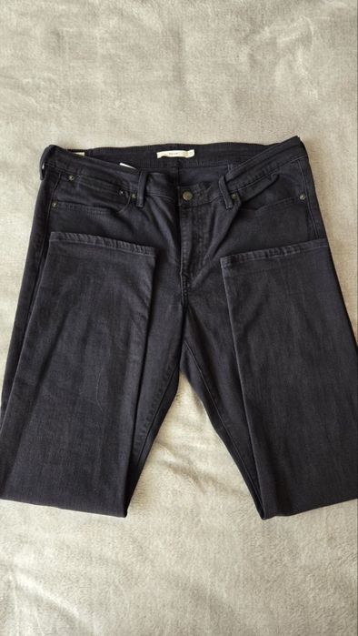 Джинси Levi Strauss & Co. (Levi's). В стані нових , р. 33/30