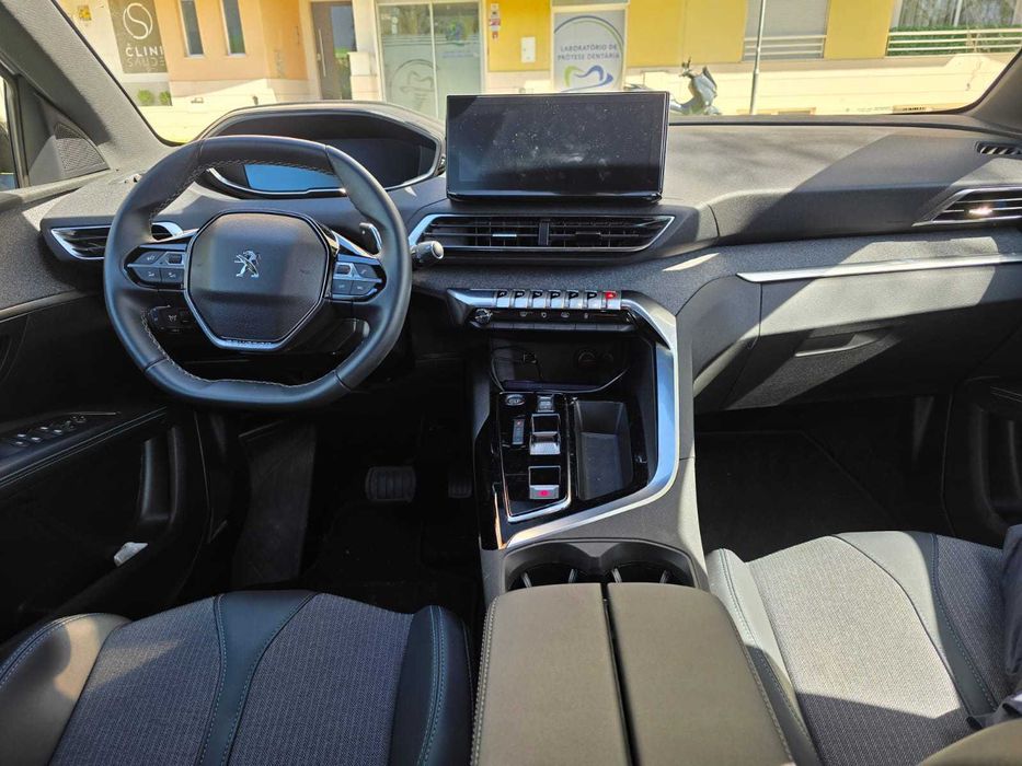 Peugeot 5008 Allure Pack 1.5 BlueHDI EAT8 - Ano 2023