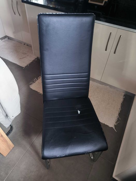 2 Cadeiras de jantar - Valor total