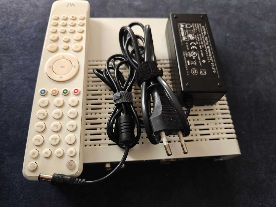 Tuner satelitarny Vu+ SoloSE biały