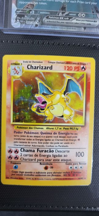 carta pokémon Charizard holo base set 4/102
