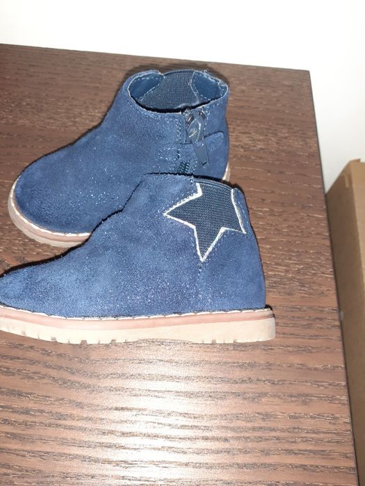 Calçado nr 19 menina