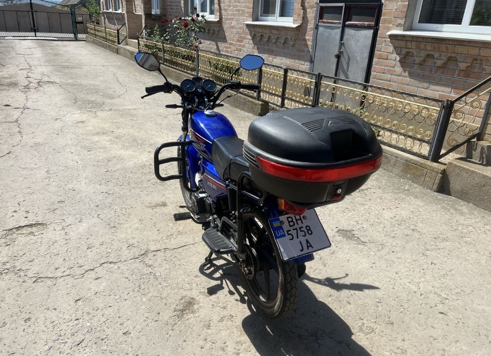 Продам мотоцикл Spark 125