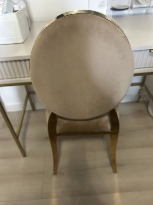 Krzesło złote glamour
