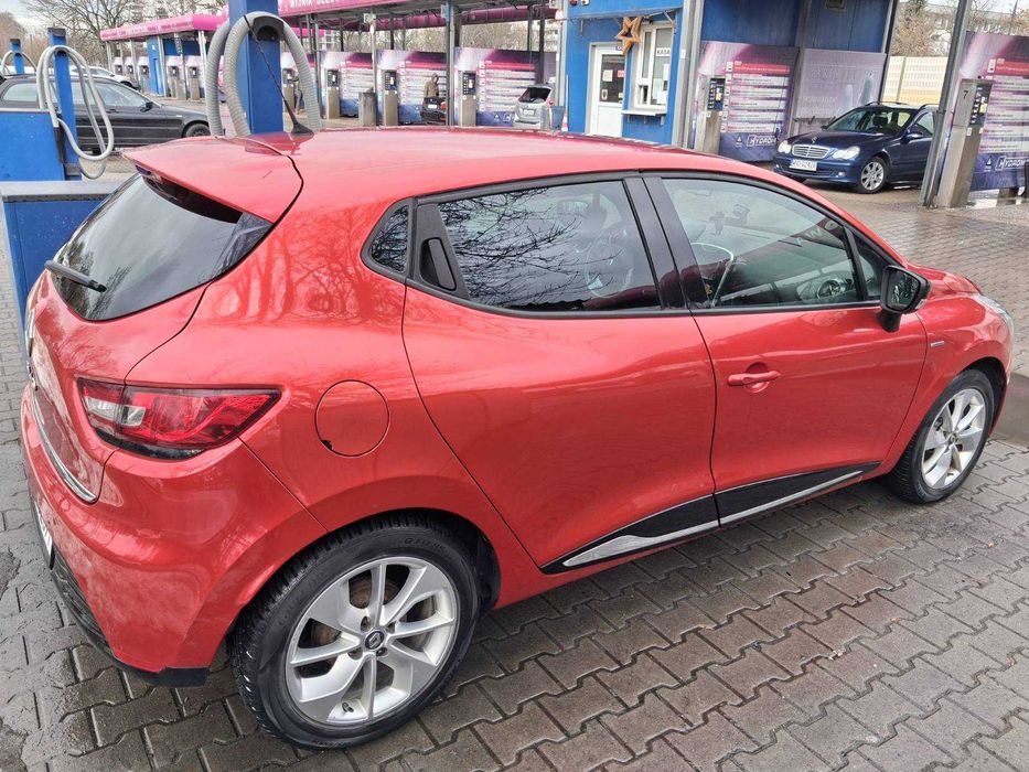 Renault Clio IV 1.2 Limited (2016)
