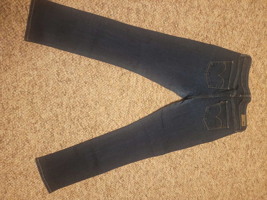 levis prosta nogawka 29