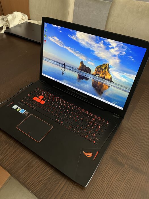 Portátil Asus ROG Strix GL702 VM