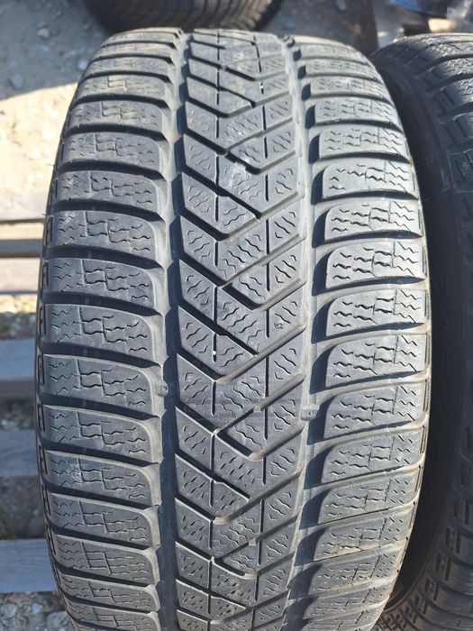 Opony zimowe Pirelli Sottozero 3  245 40 r18 97V