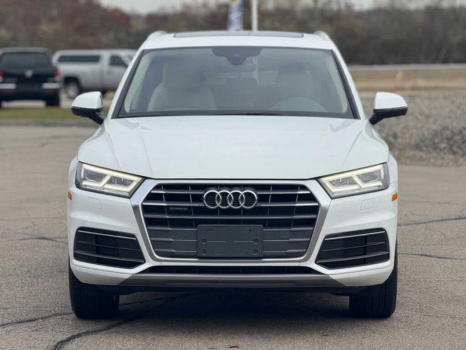 Audi Q5      2018