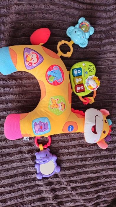 Розвиваюча іграшка Жираф VTech Tummy Time Discovery Pillow