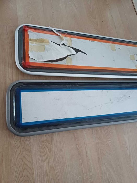 Okno uchylne w ranie 120x30 i 110x35 przyczepa kempingowa kamper