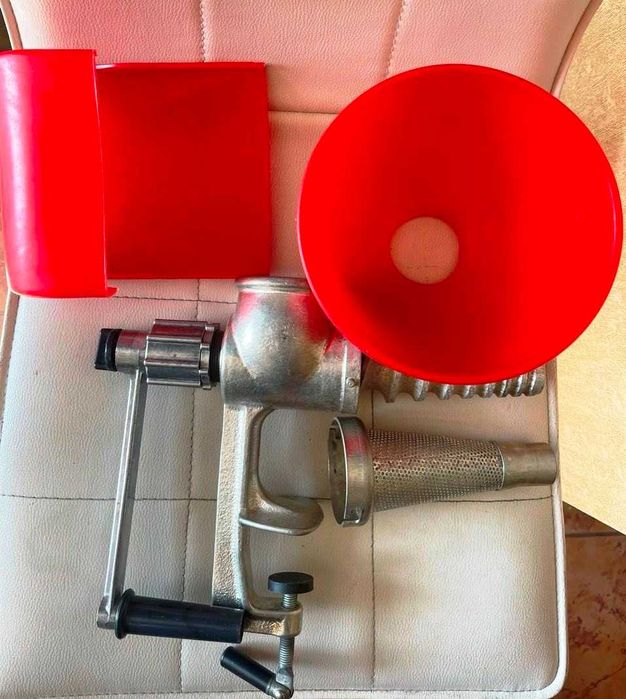 ручная соковыжималка чугунная ссср