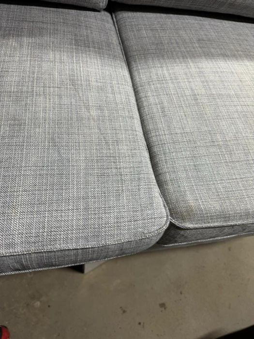 Диван для вітальні