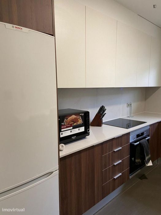 Quarto - localizado em Bonfim Porto