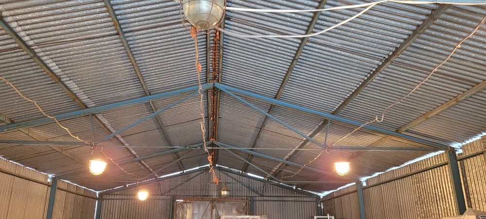 Wiata  magazynowa  ocynkowana   9m/18 m malowana