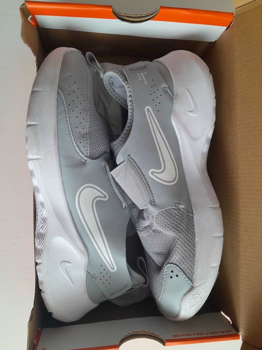Nike buty sportowe dla dzieci NIKE FLEX RUNNER 3 szary FN1294-001 r 38