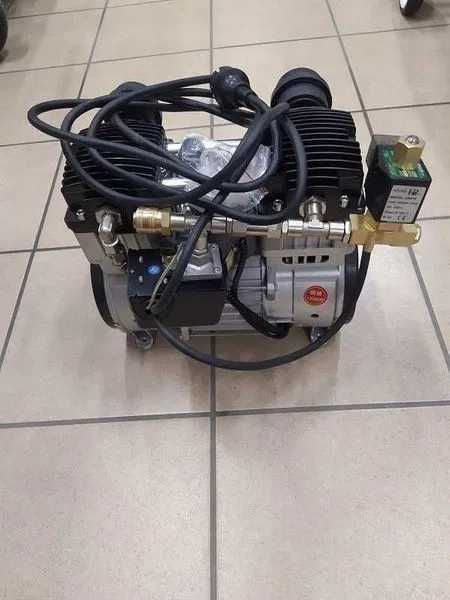 kompresor LK-250/400V lub 230V- STRONG do agregatów tynkarskich