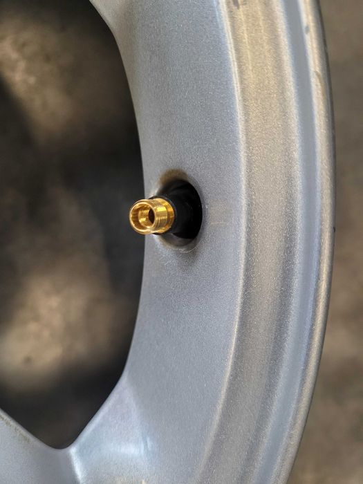 Felgi aluminiowe volvo r 16 komplet 5 x 108