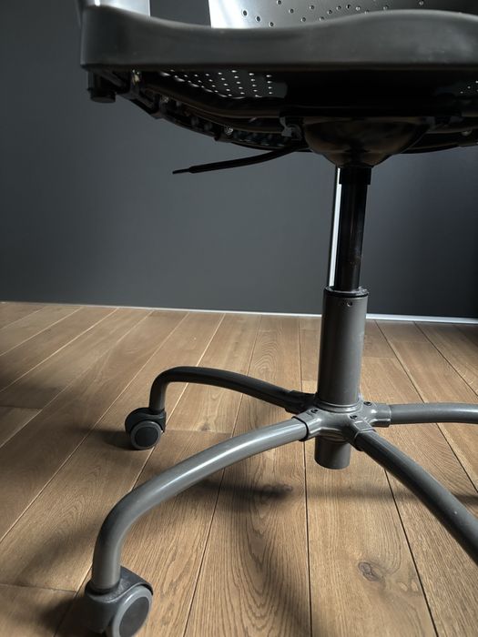 Krzesło obrotowe Ikea Roberget