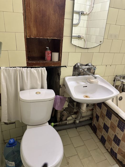 Продаж 2-кв. пр. Науки,35