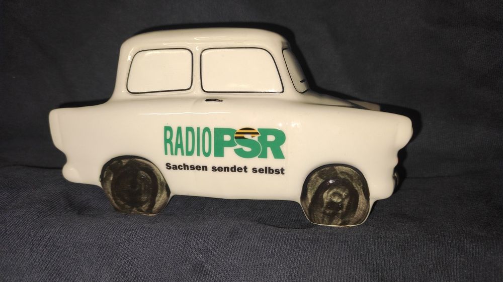 Porcelanowy Trabant PSR, Trabi PSR, skarbonka