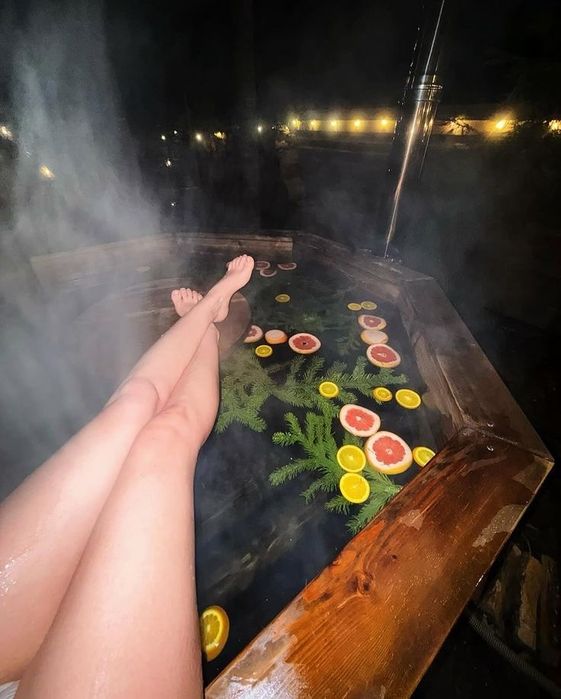 Приватний будинок з чаном.Подобово.Для компанії