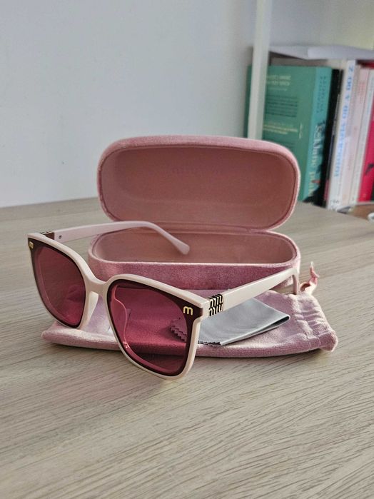 Okulary przeciwsłoneczne Miumiu