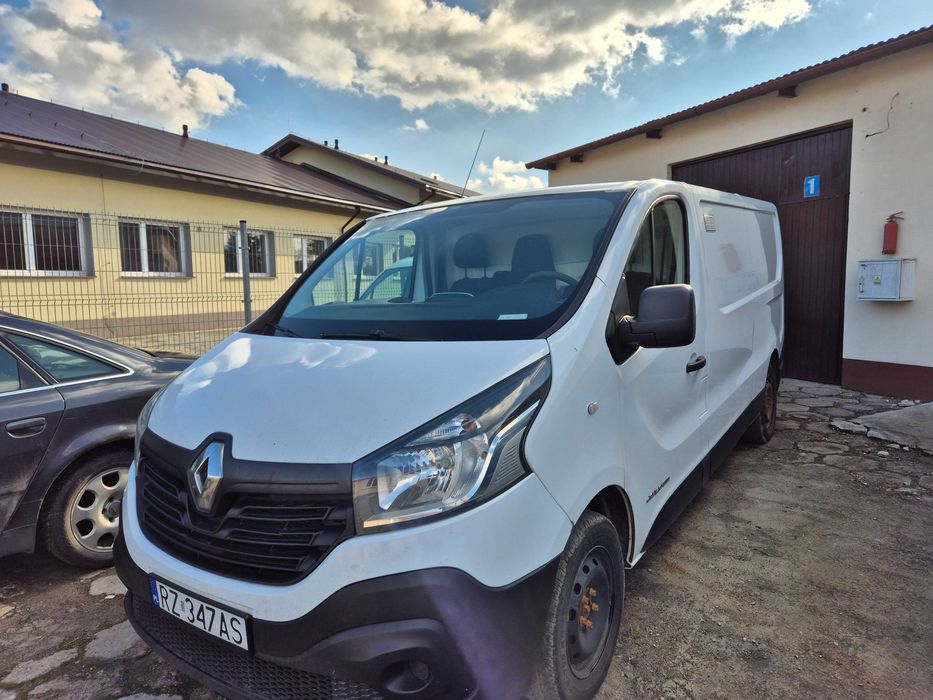 Renault Trafic III 1.6cdti 120 L2H1 Klima*Tempomat*Dotykowy ekran*Hak