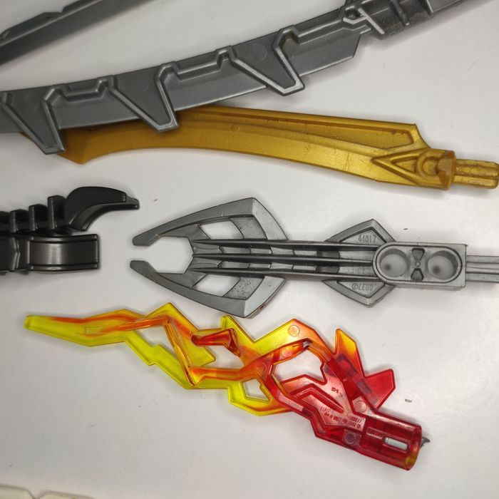Детали Lego bionicle оригинал
