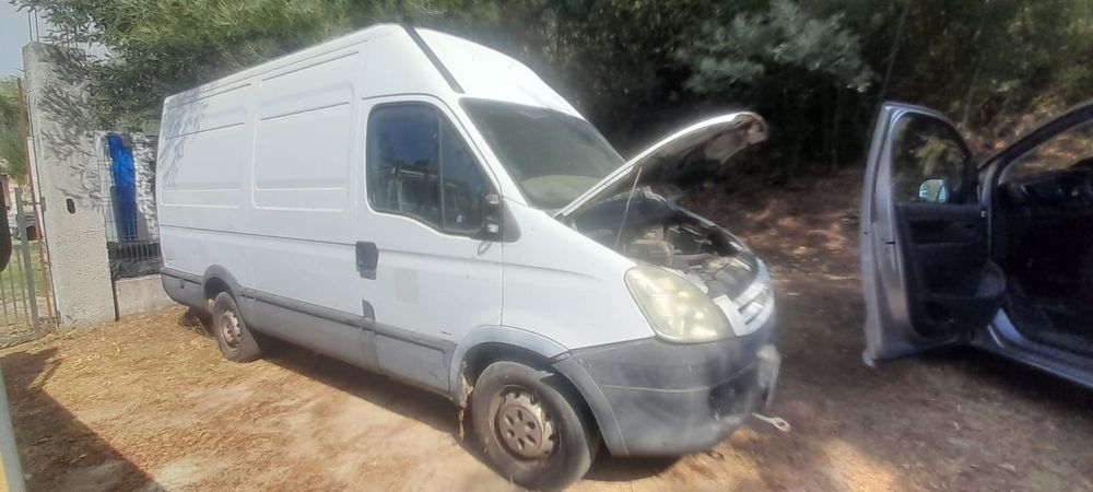 Iveco Daily 2.3 16V 2010 para peças todo o Material disponivel

Todo o