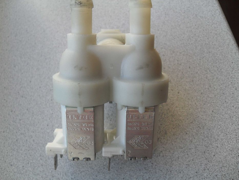 Клапан стиральной машины ARISTON.