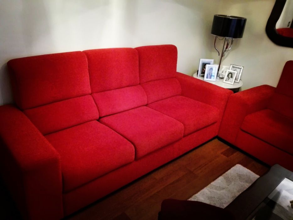 Vendo 2 Sofas em tecido.