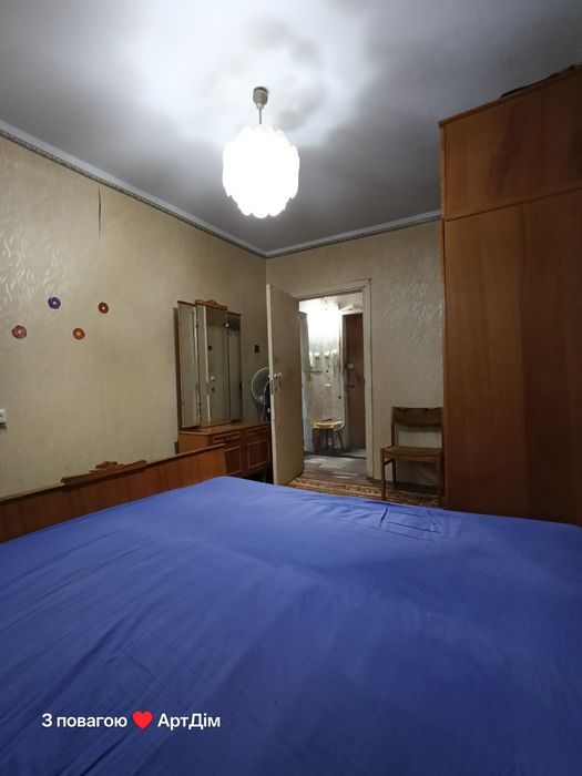 Продам 2-ну квартиру лівий берег 5 мікрорайон