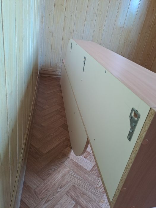 Продам подвесную полку.