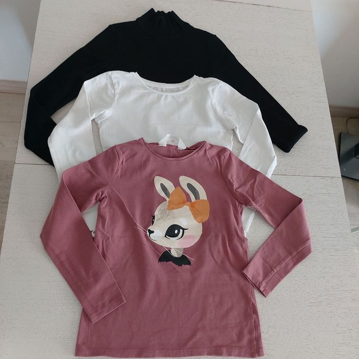 Bluzka biała króliczek H&M Cool Club półgolf rozm. 140