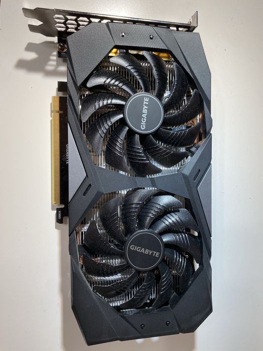 GTX1660 OC 6gb roczna