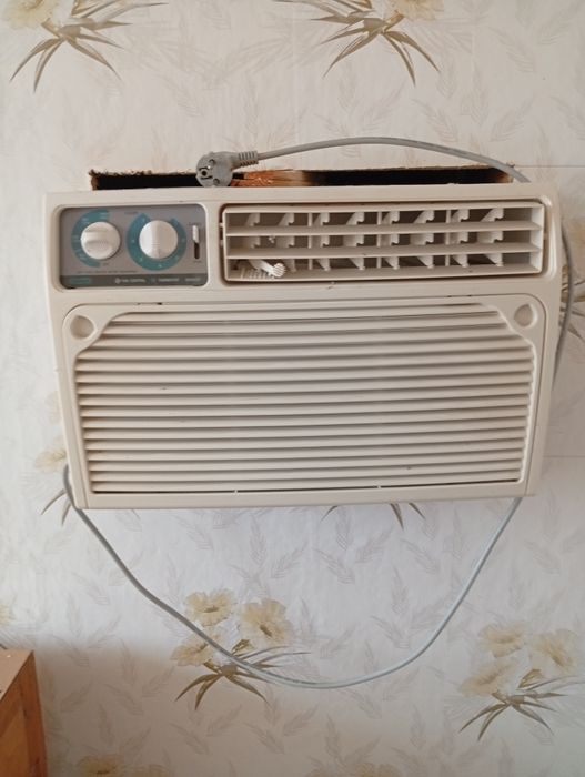 Продам кондиционер  в хорошем состоянии .