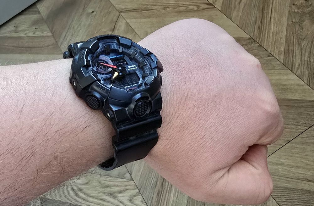 МЕГАкрутий G-Shock GA-700BMC-1AER