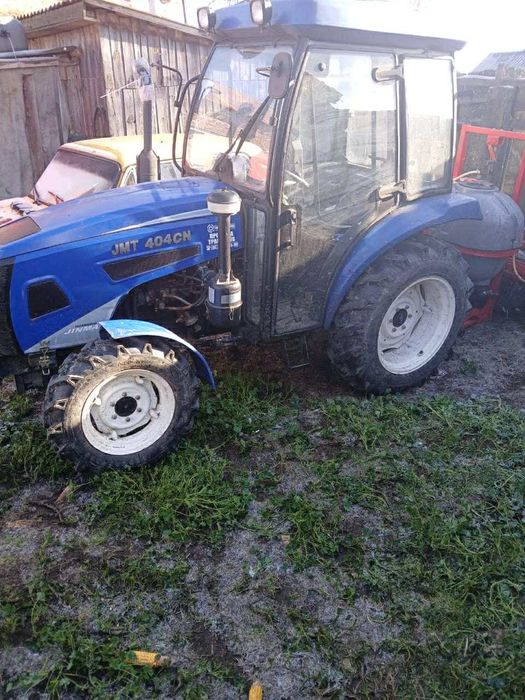 Продам гарний живий трактор Джинма 404, 2021 року , з кабіною
