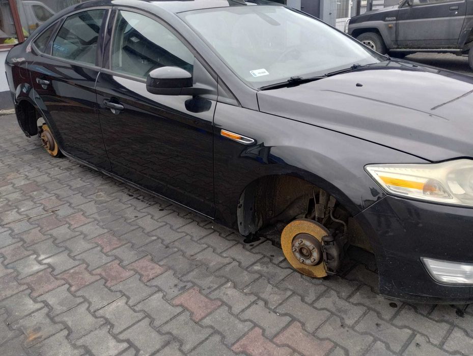 drzwi przód przednie prawe Ford Mondeo MK4 lakier G6, części