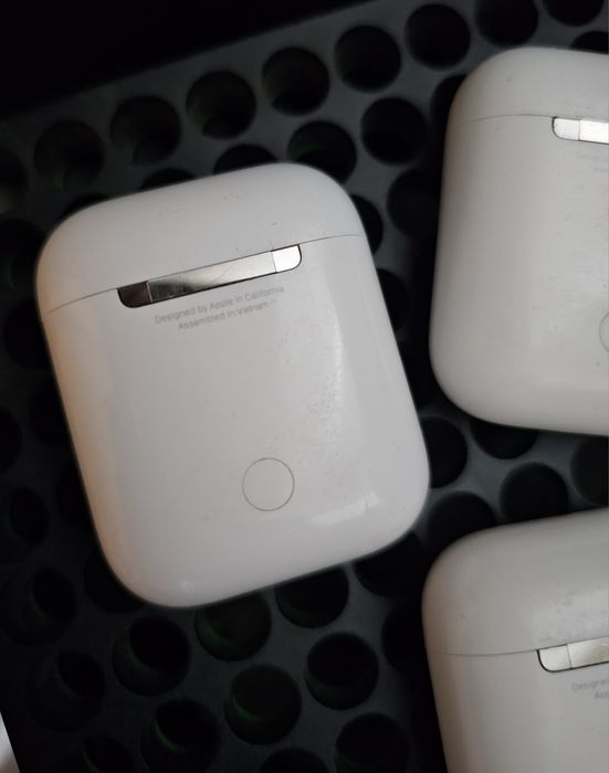AirPods 2 etui ładujące Oryginalne na słuchawki Apple A1602  1 , 2