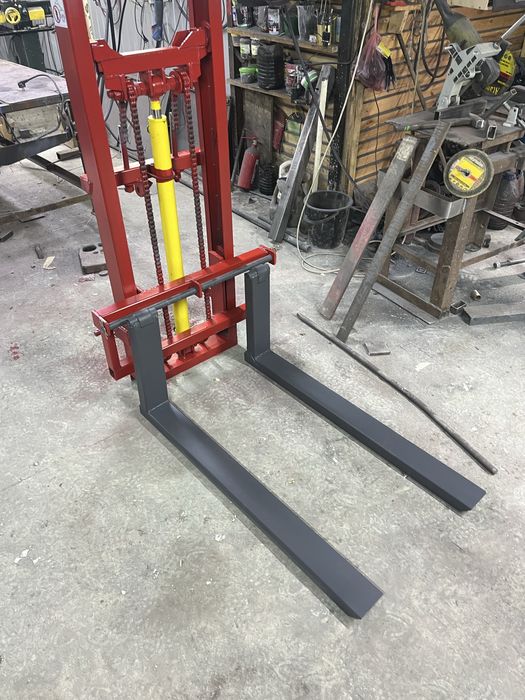 Штабелер рокля вилочний навантажувач на мінітрактор