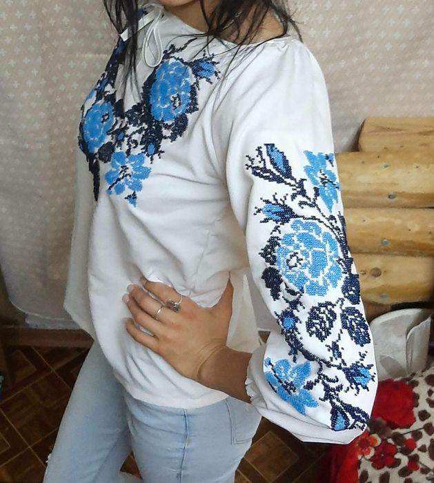 Вишиванка жіноча