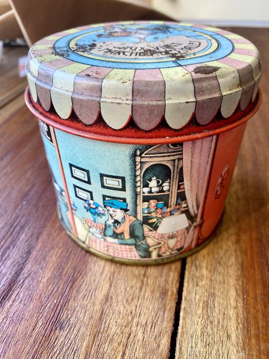 Lata para chá vintage