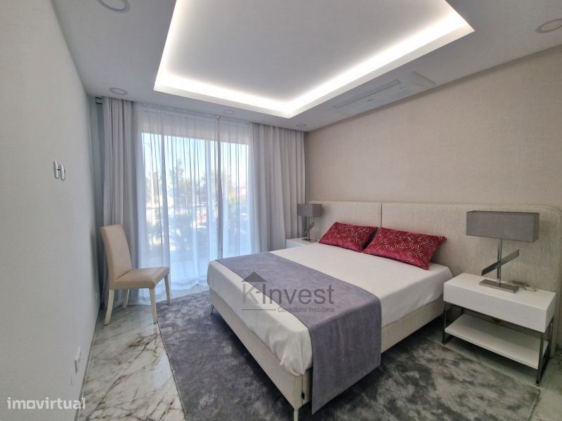 Apartamento T2 Novo com Garagem e Piscina - Lagos