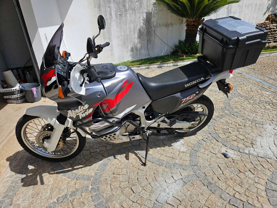 Africa twin XRV750