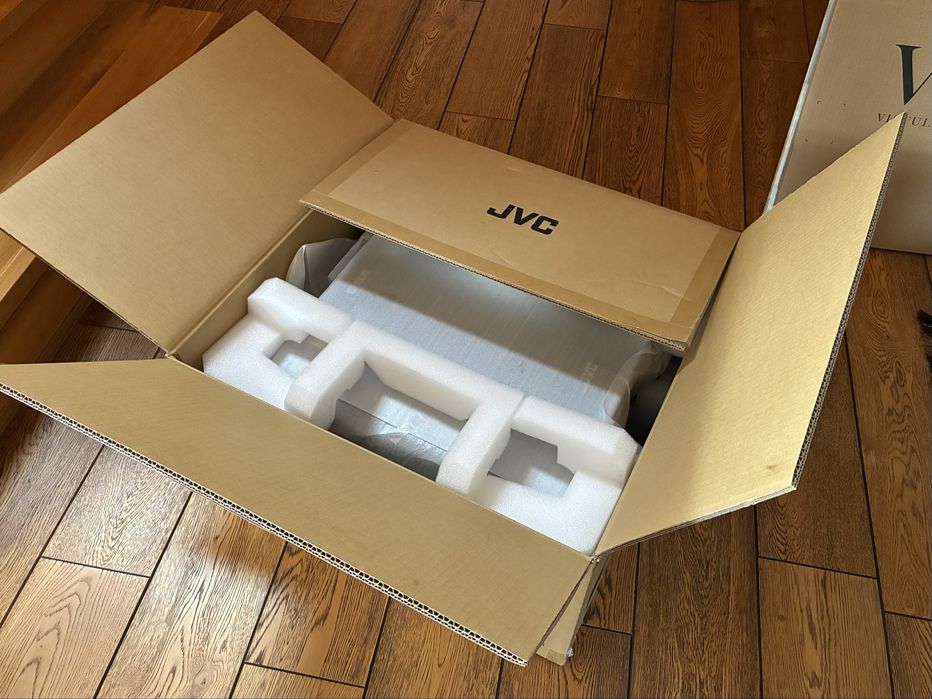 Projektor JVC DLA-X5900BE