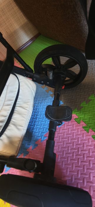 Візок дитячій в гарному стані