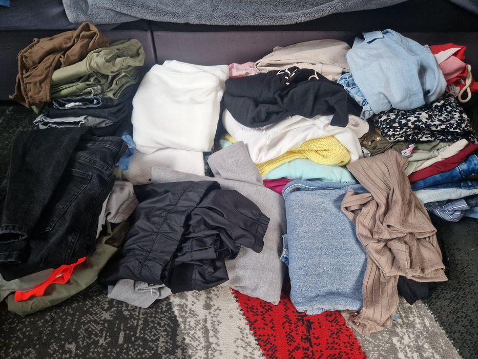 Paka ubrań rozmiar XS/S plus gratisy